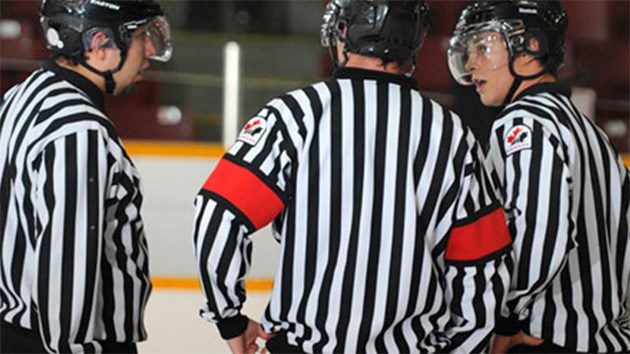 Do’s and Don’ts when Communicating with Hockey Referees